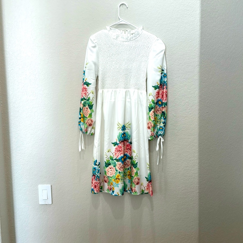 White floral medium dress
